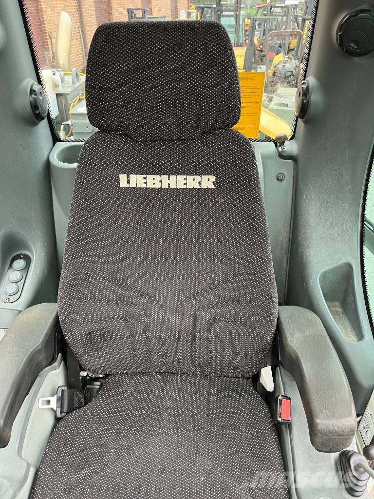 Liebherr A 910 Comp Excavadoras de ruedas