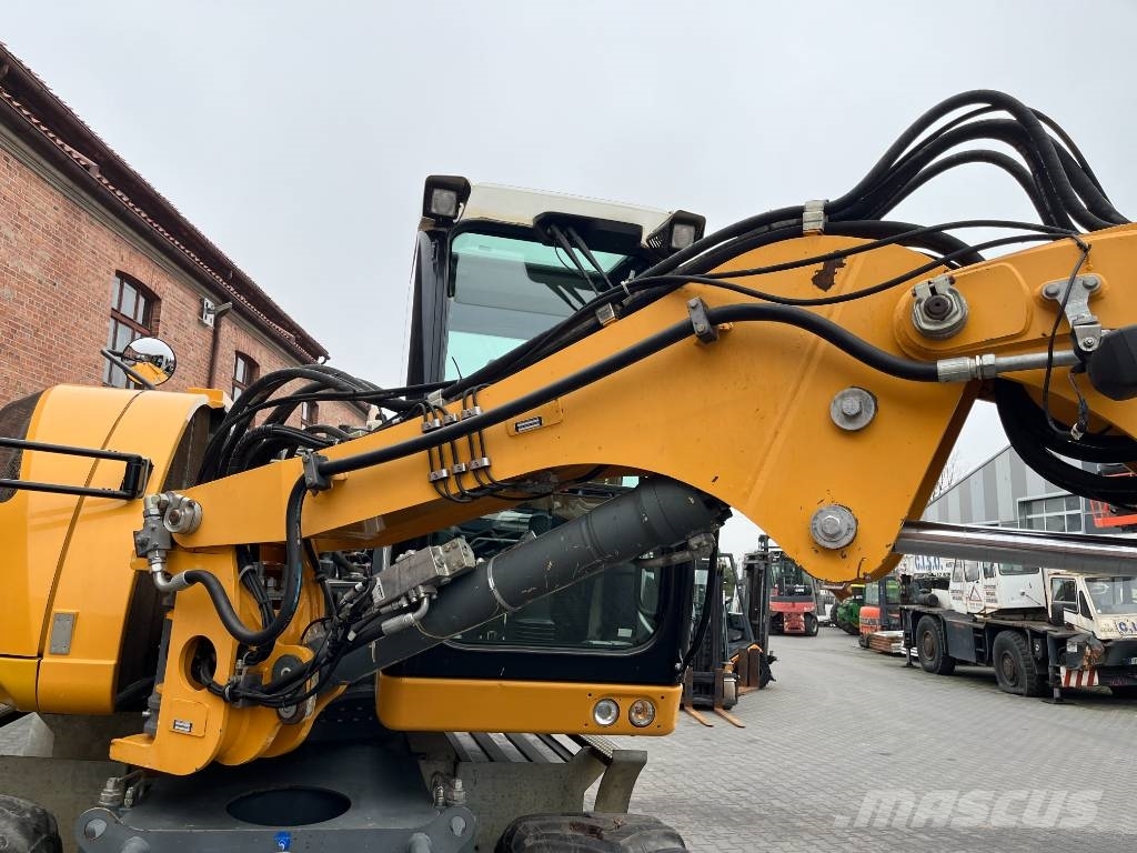 Liebherr A 910 Comp Excavadoras de ruedas
