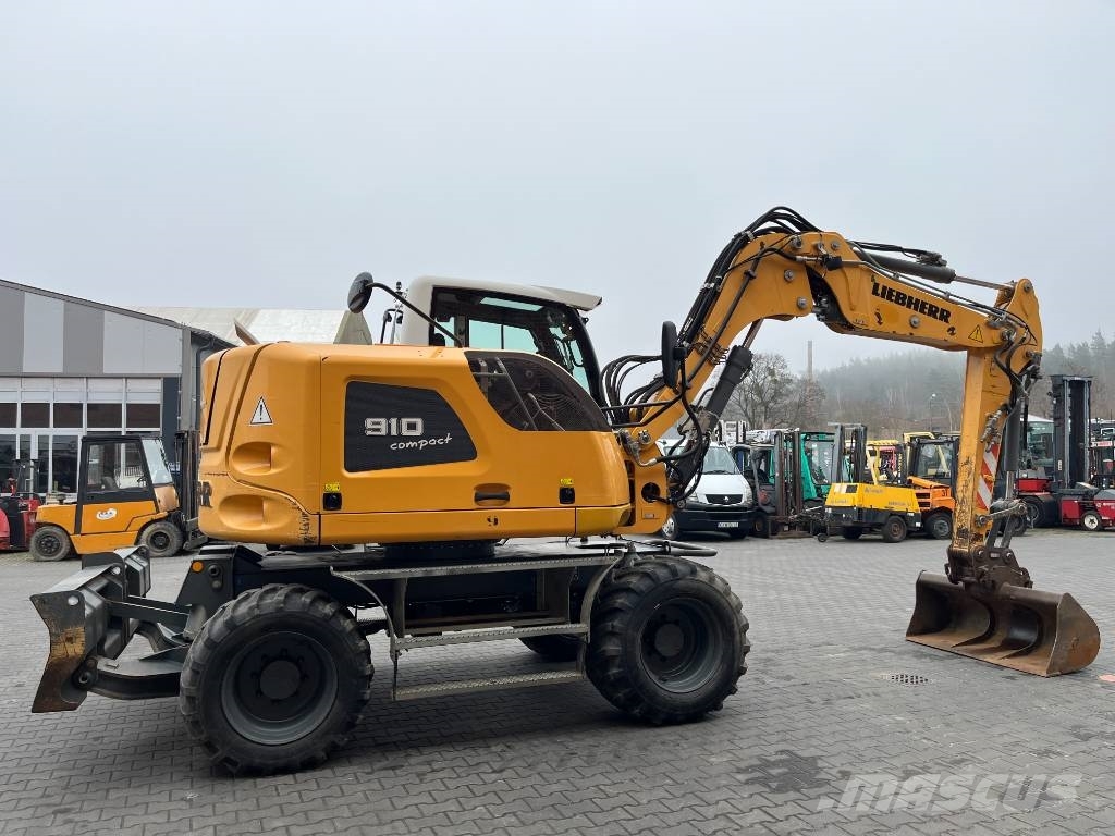 Liebherr A 910 Comp Excavadoras de ruedas