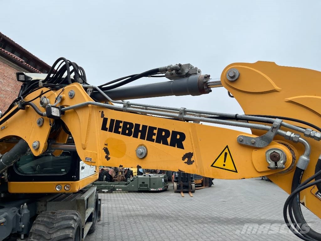 Liebherr A 910 Comp Excavadoras de ruedas