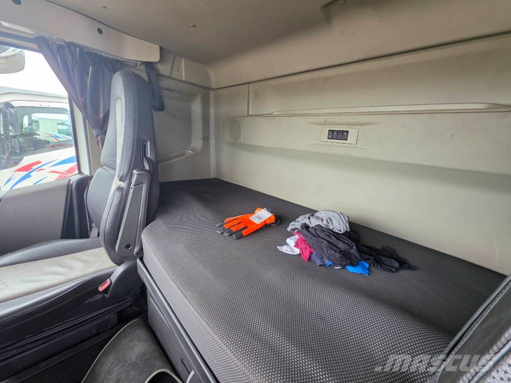Volvo FH 16 750 自卸式货车