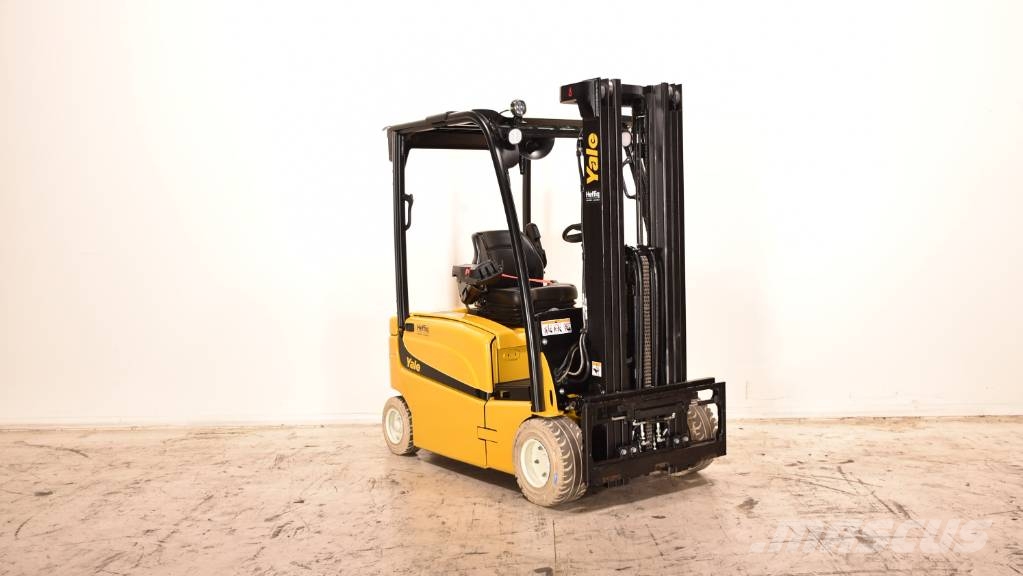 Yale ERP20VF-LWB شاحنات ذات رافعات شوكية تعمل بالكهرباء