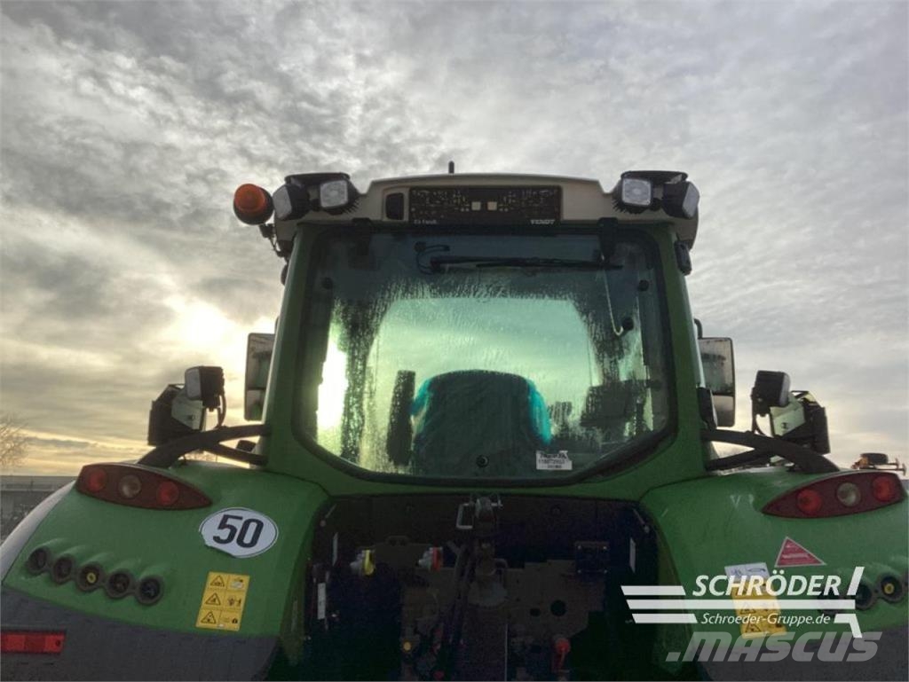 Fendt 718 VARIO S4 PROFI PLUS Ciągniki rolnicze