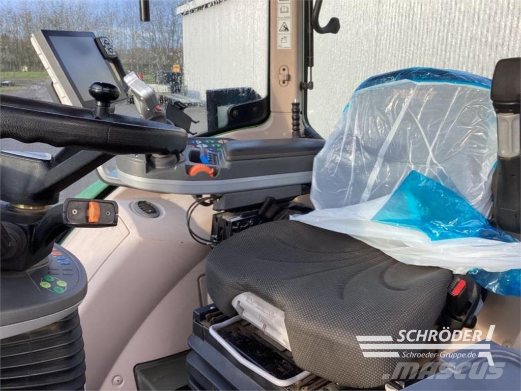 Fendt 718 VARIO S4 PROFI PLUS Ciągniki rolnicze