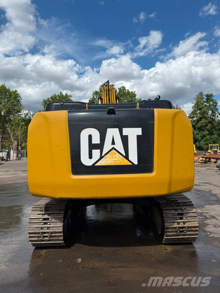 CAT 320 FL // BJ. 2017 / 13256H/Klima/SW/3 Löffel Rupsgraafmachines