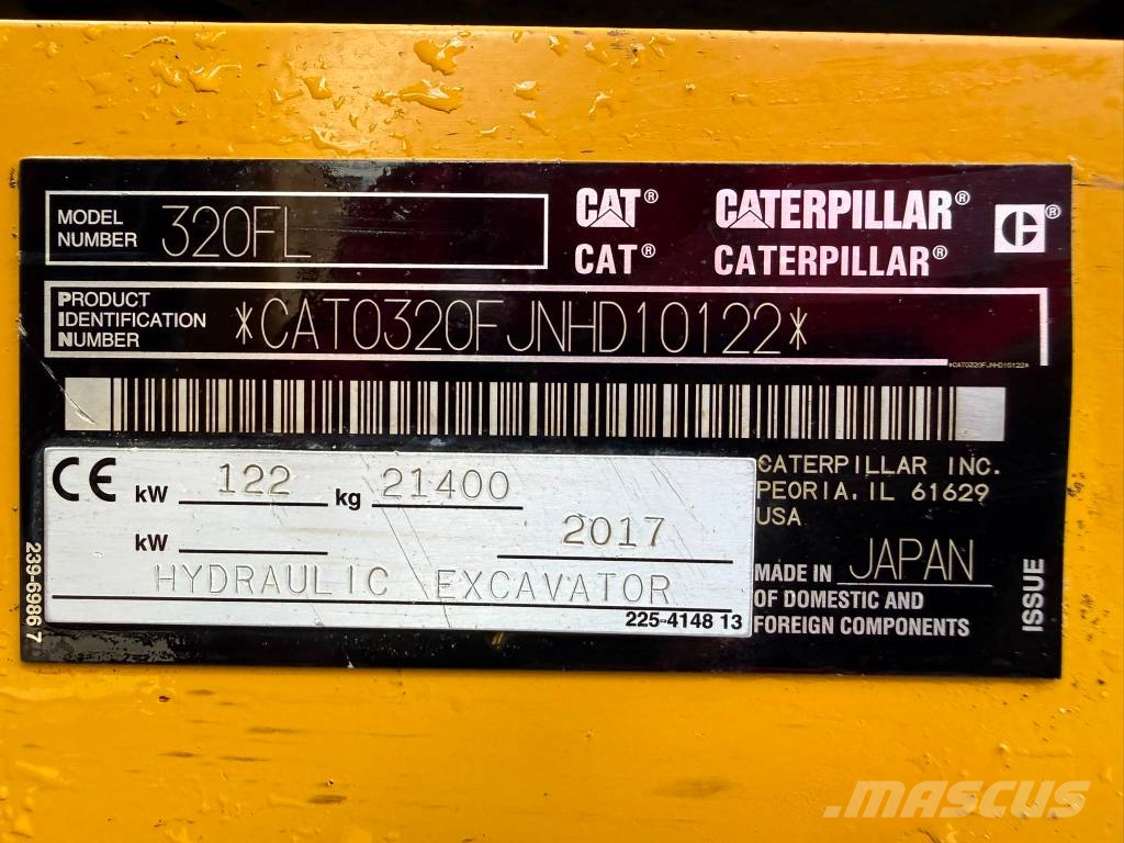CAT 320 FL // BJ. 2017 / 13256H/Klima/SW/3 Löffel Rupsgraafmachines
