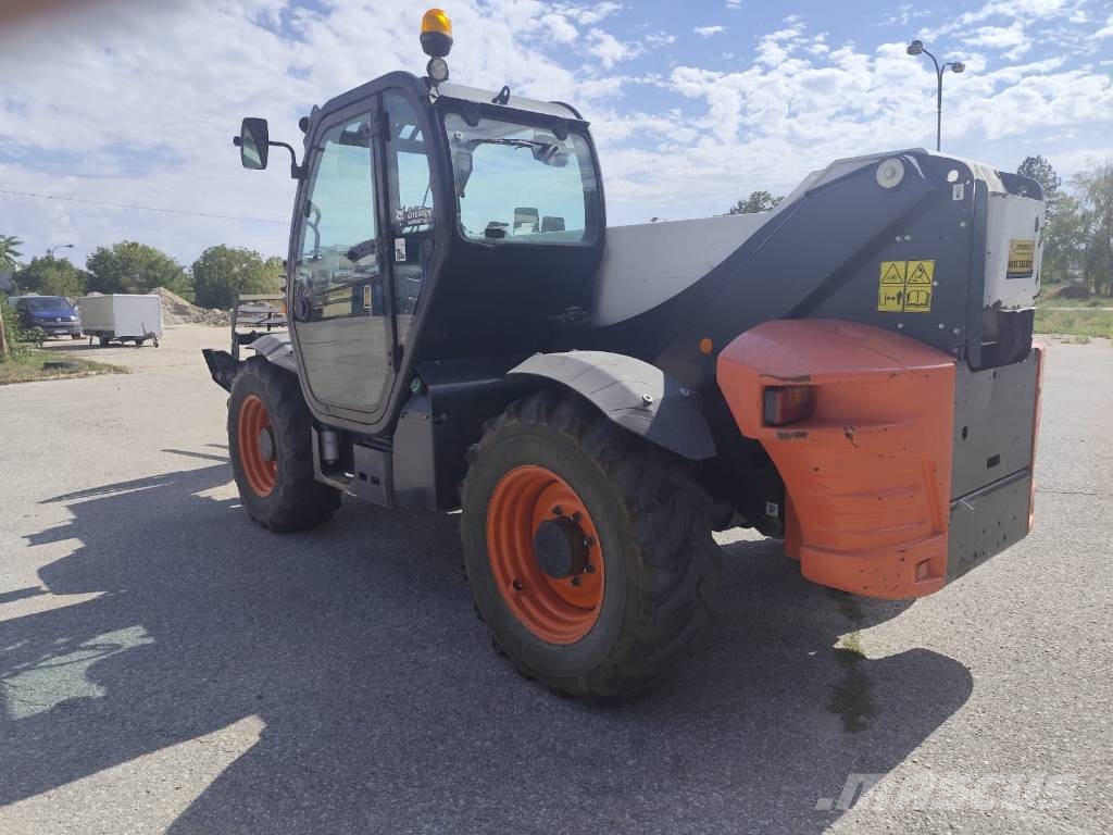 Bobcat T 40.140 مناولات متداخلة