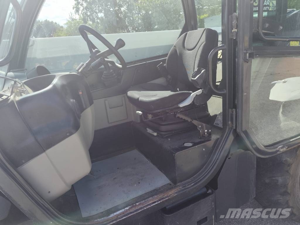 Bobcat T 40.140 مناولات متداخلة