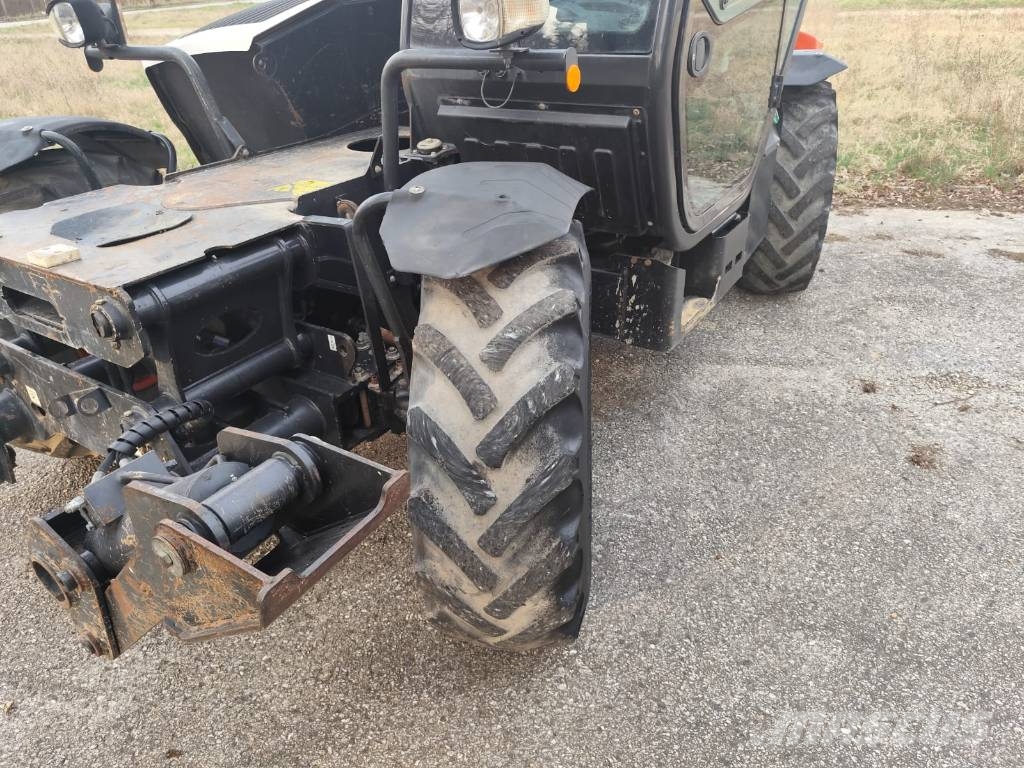 Bobcat T 40.140 مناولات متداخلة