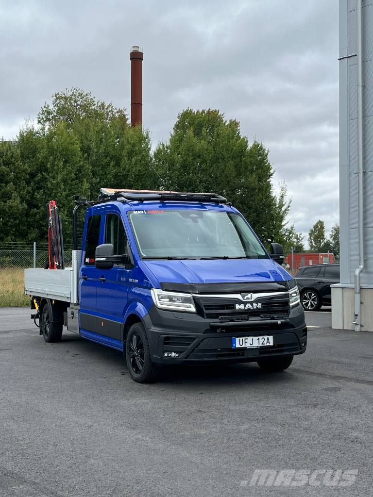 MAN TGE 3.180 4x4 L4 Truck mounted cranes