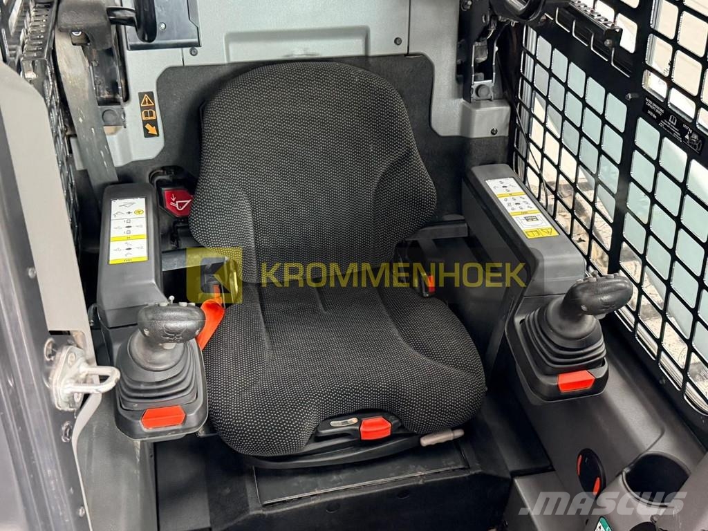 Bobcat T 76 + Laser Grader 244 cm Krautuvai su šoniniu pasukimu