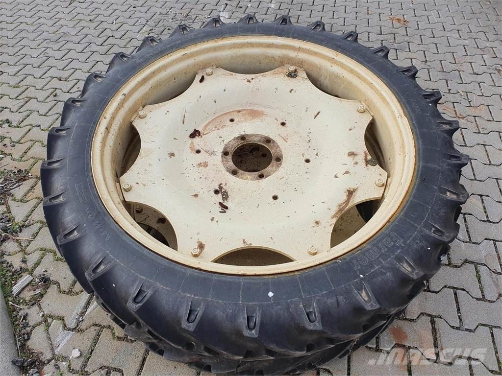 Continental 9.5-42 x2 Ελαστικά και ζάντες