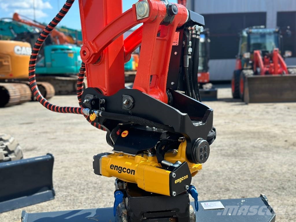 Kubota KX037-4 PYÖRITTÄJÄLLÄ Mini excavators < 7t (Mini diggers)
