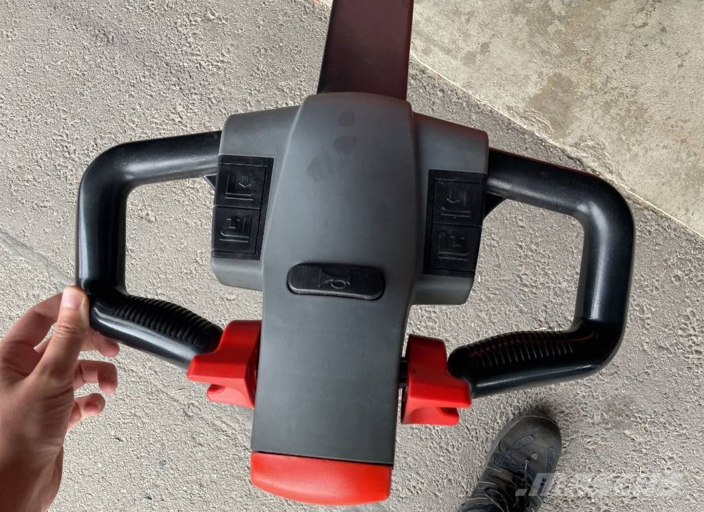 EP ESL 122, 3300mm Hubhöhe, 1200kg E-Ameise wie Still Schubmaststapler