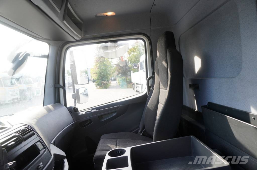 Mercedes-Benz Atego 1323 / Cazaux 17 EPAL refrigerator / Carrier Skåpbilar Kyl/Frys/Värme