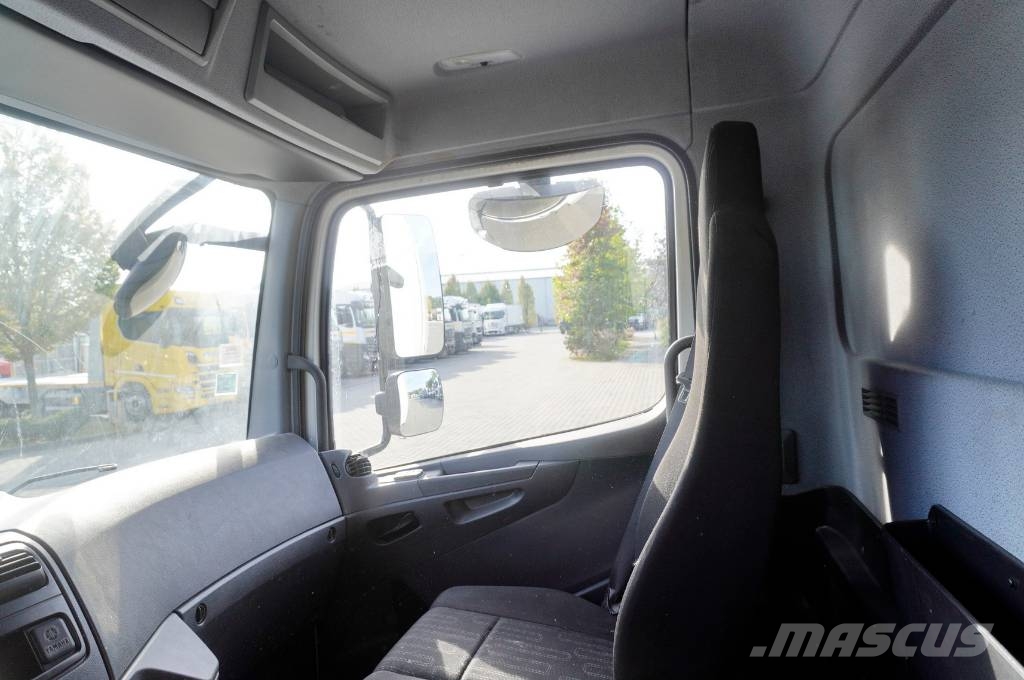 Mercedes-Benz Atego 1323 / Cazaux 17 EPAL refrigerator / Carrier Skåpbilar Kyl/Frys/Värme
