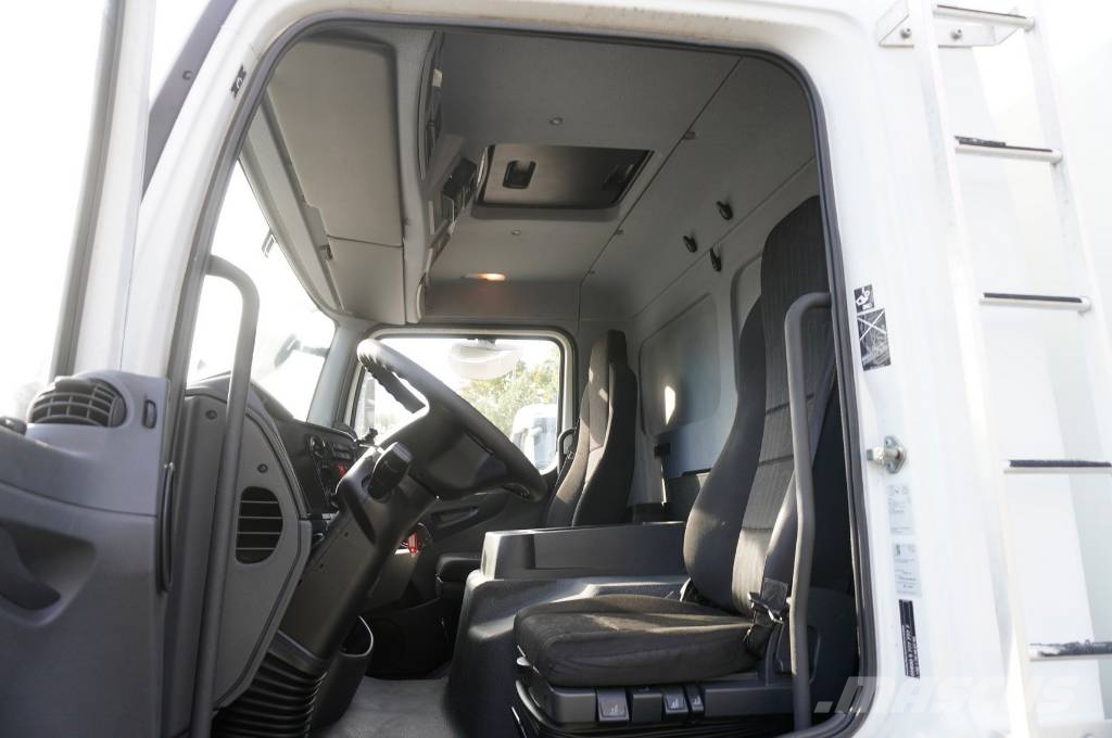 Mercedes-Benz Atego 1323 / Cazaux 17 EPAL refrigerator / Carrier Skåpbilar Kyl/Frys/Värme