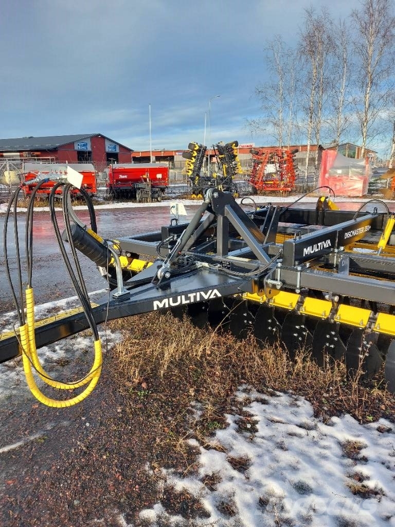 Multiva lautasmuokkain DM 350 putkijyrällä Disc harrows