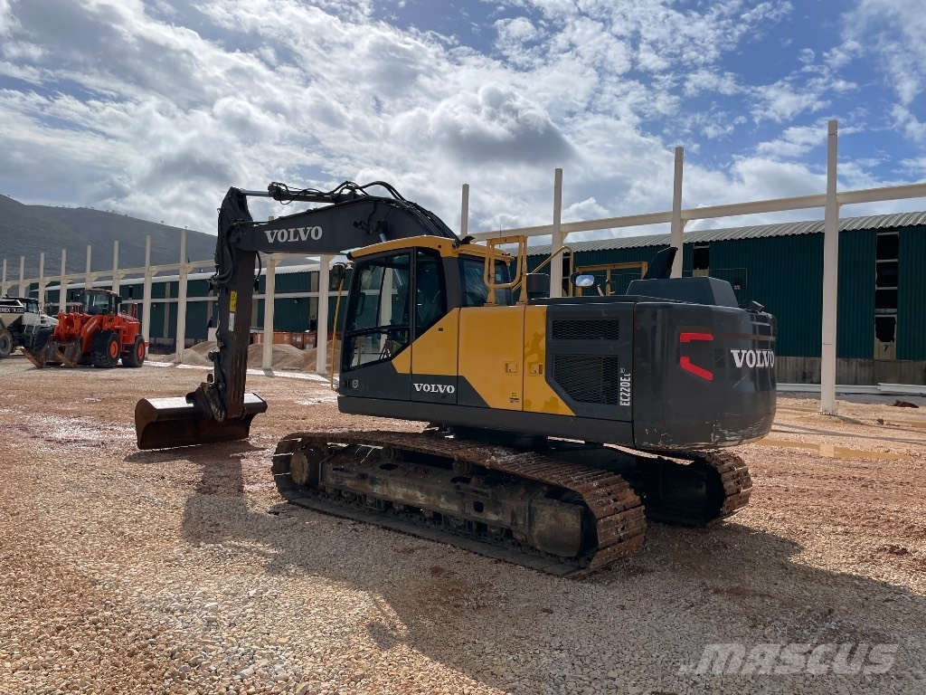 Volvo EC 220 E Gravemaskiner på larvebånd