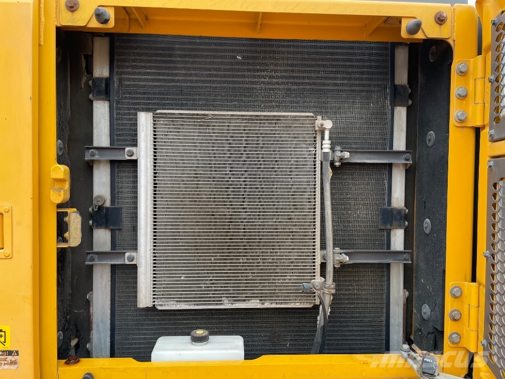 Volvo EC 220 E Gravemaskiner på larvebånd