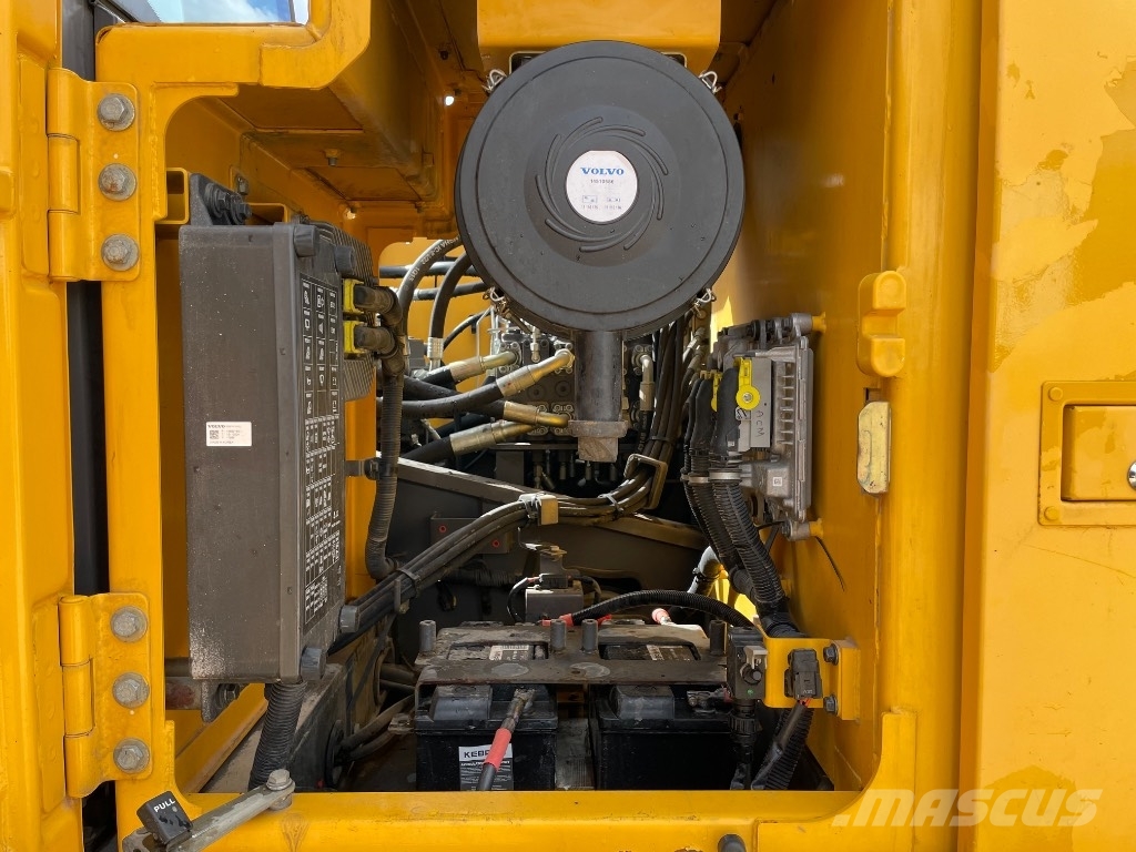 Volvo EC 220 E Gravemaskiner på larvebånd