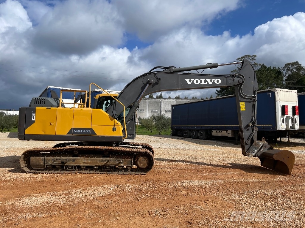 Volvo EC 220 E Gravemaskiner på larvebånd