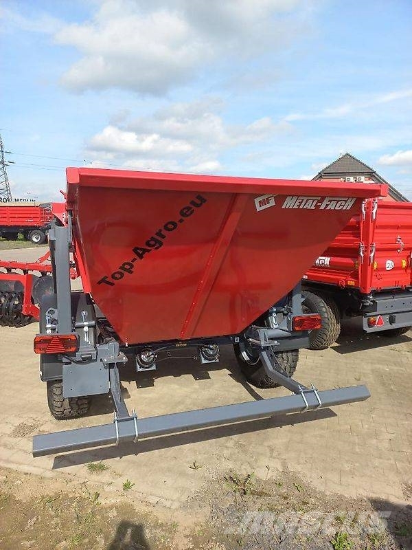 Metal-Fach T930 Hermetic trailer / 6 tones Sklápěcí přívěs