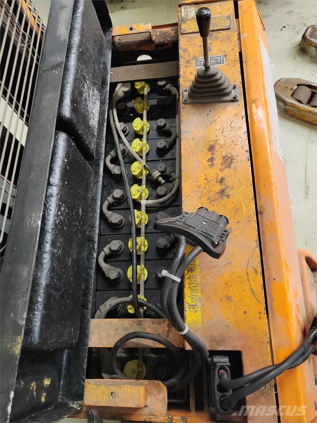 OM CT 13 Hochhubwagen Selbstfahrstapler