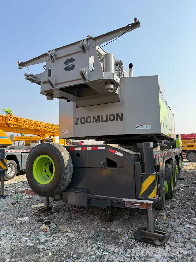 Zoomlion ZTC1500V6 Andere Krane