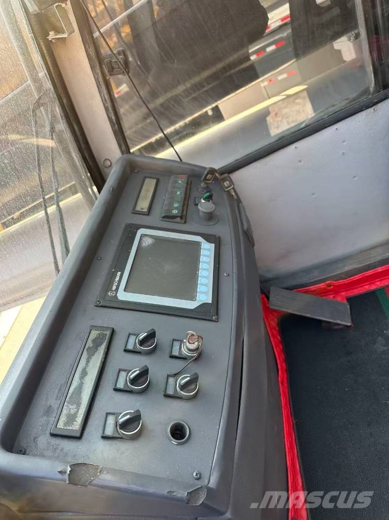 Zoomlion ZTC1500V6 Andere Krane