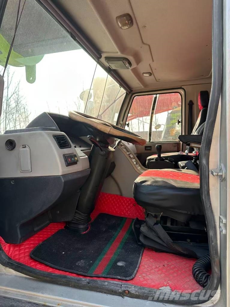Zoomlion ZTC1500V6 Andere Krane