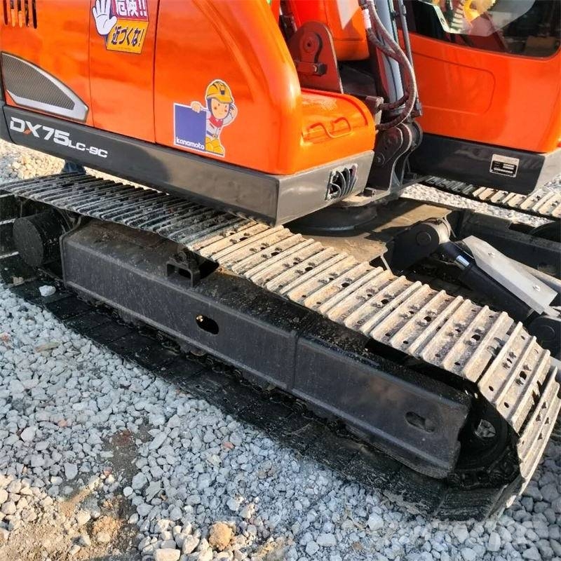 Doosan DX75 Pelle sur chenilles
