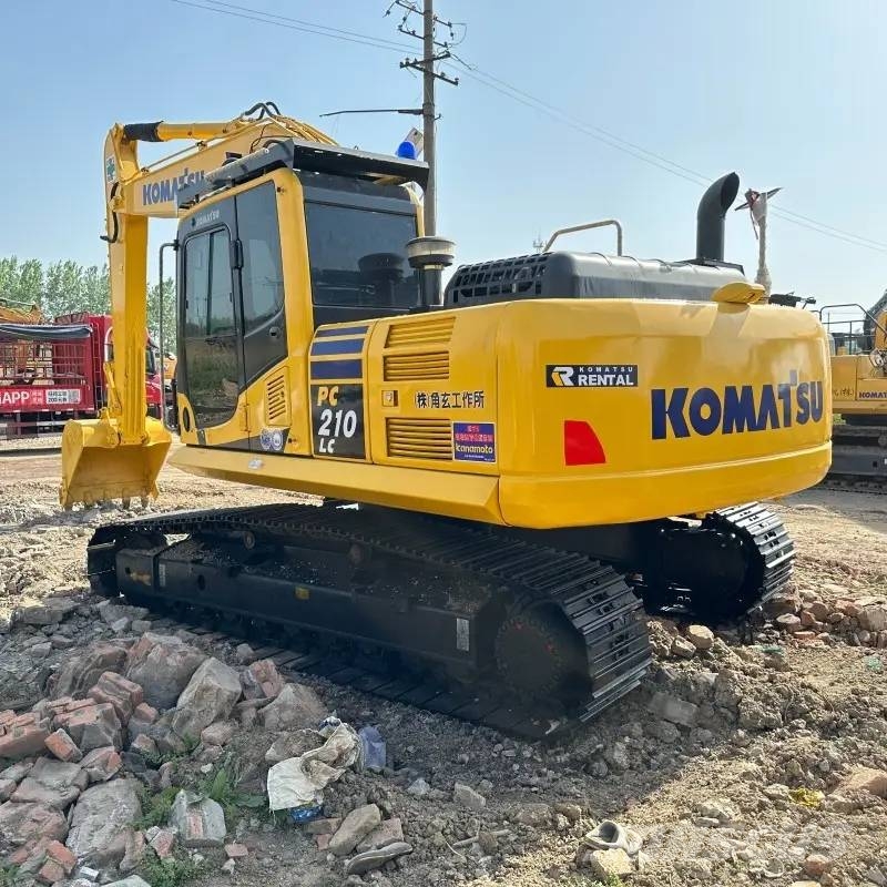 Komatsu PC 210 حفارات زحافة