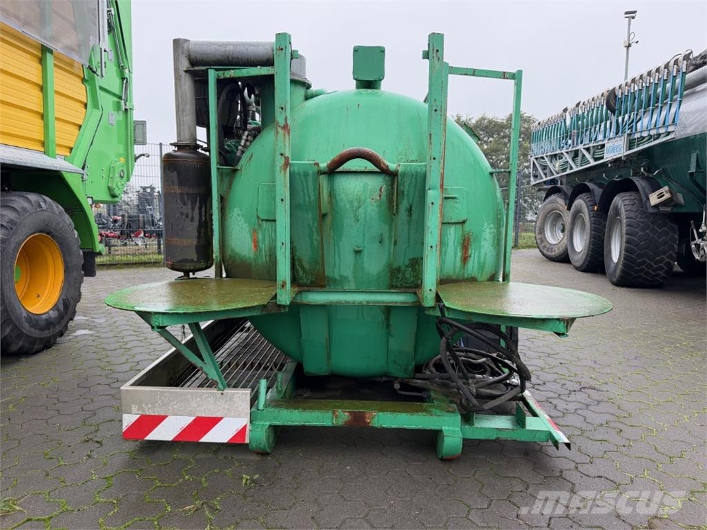  Sonstige 16000 ltr معدات توزيع السماد العضوي