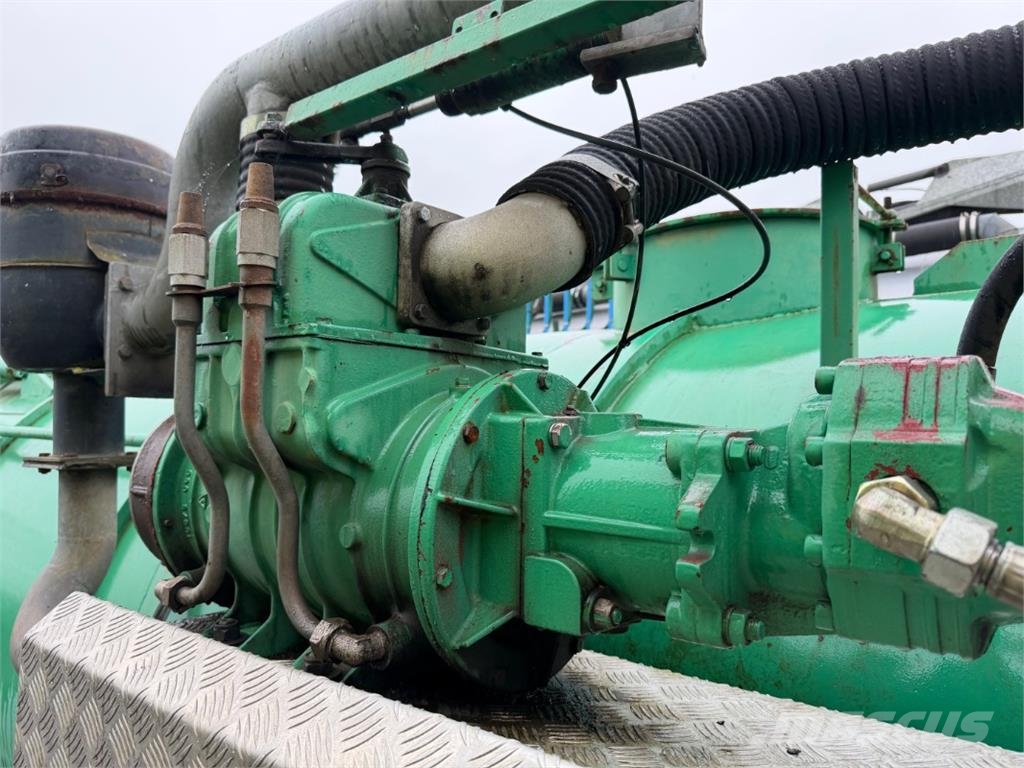  Sonstige 16000 ltr معدات توزيع السماد العضوي