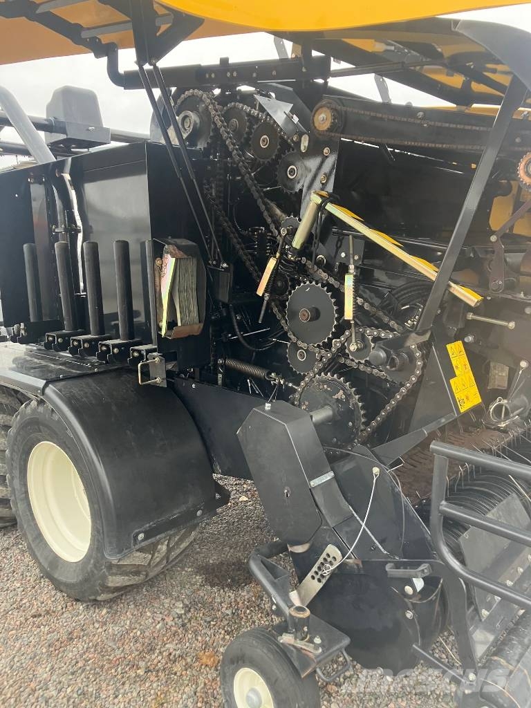New Holland Roll Baler 125 Combi Rituļu preses