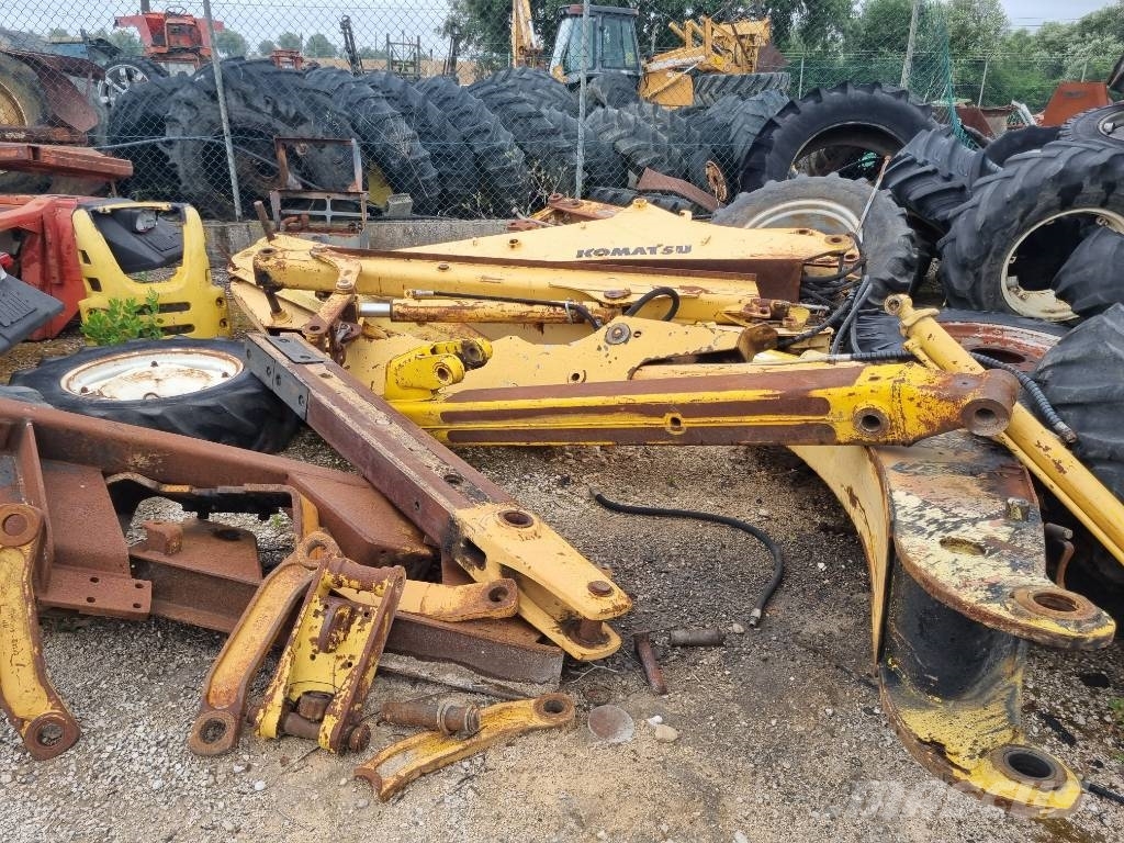  LANÇAS ,KOMATSU, CATERPILLAR, NEW HOLLAND, CASE, W أذرع الغطاس