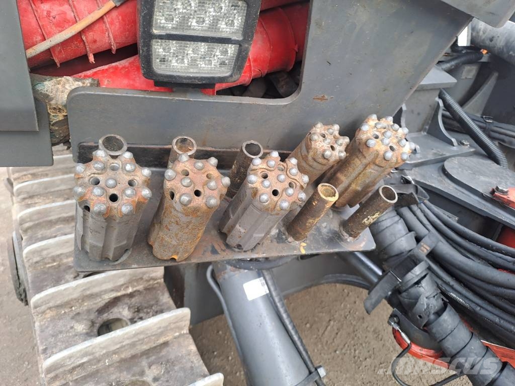 Sandvik DC 400 RI 鑽孔機