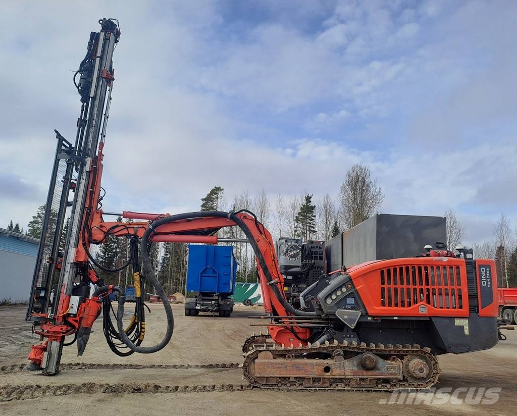 Sandvik DC 400 RI 鑽孔機