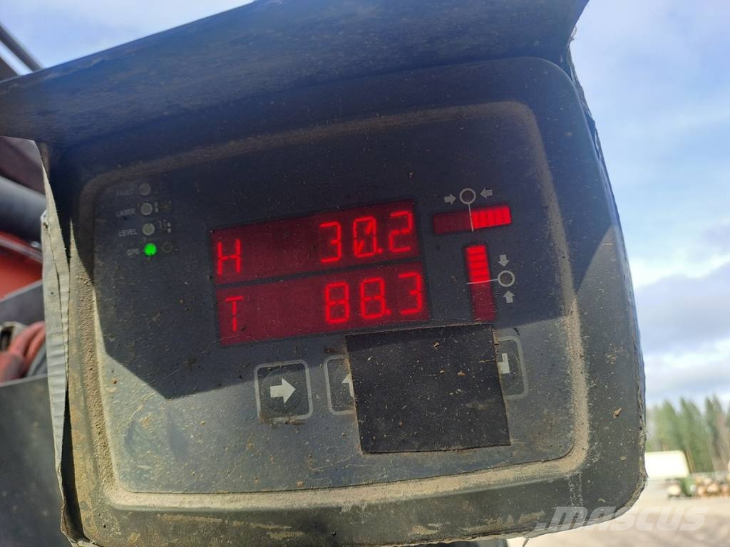 Sandvik DC 400 RI 鑽孔機