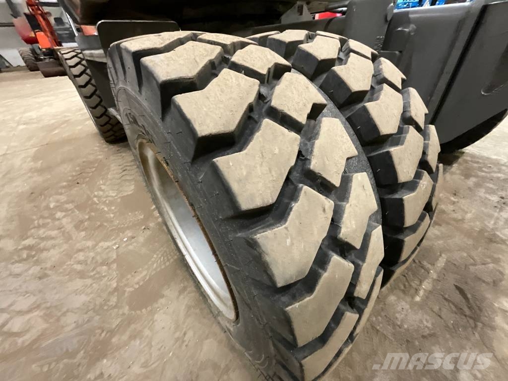 Neuson EW 65 Wielgraafmachines