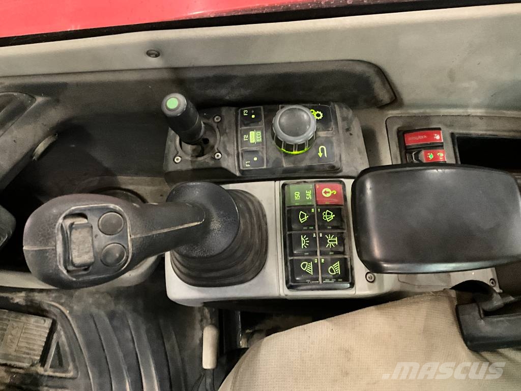 Neuson EW 65 Wielgraafmachines
