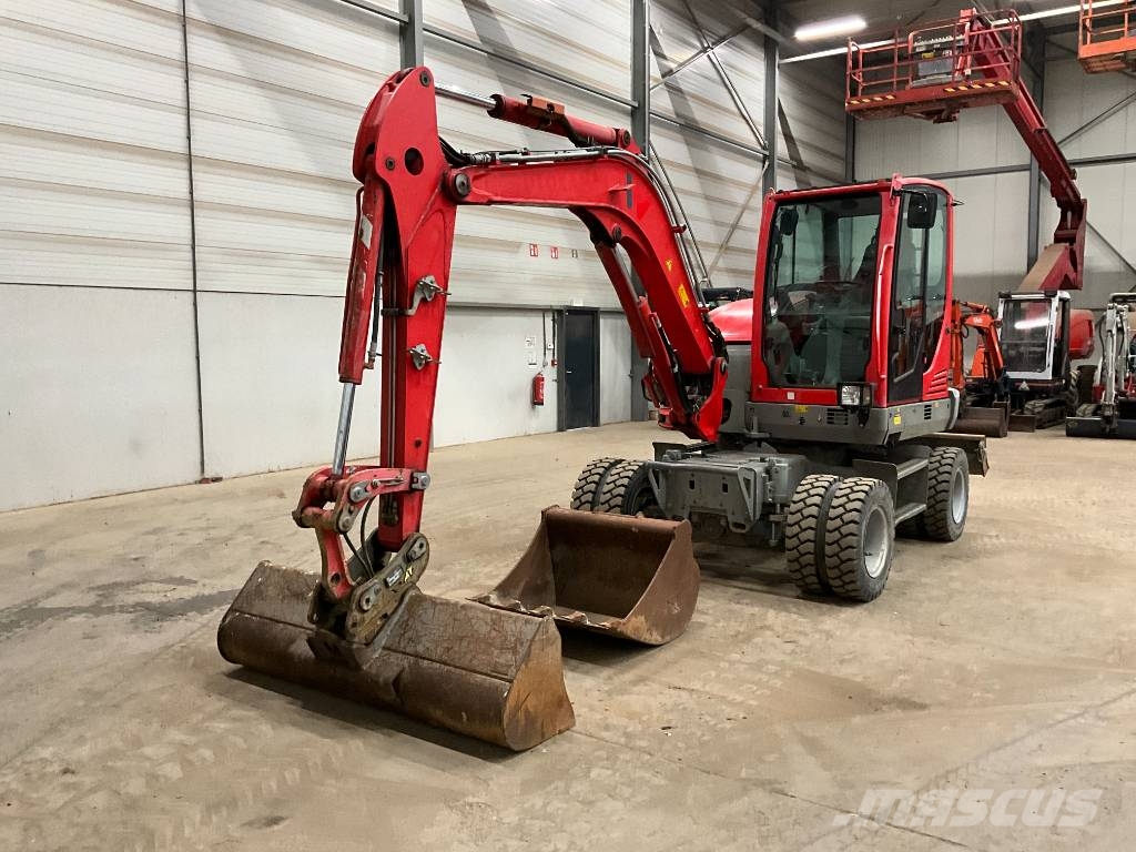 Neuson EW 65 Wielgraafmachines