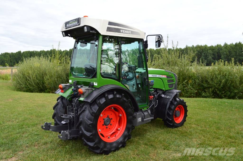 Fendt 210V Vario Profi Smalspoor/Fruitteelttractor Tractors