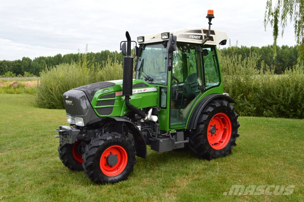 Fendt 210V Vario Profi Smalspoor/Fruitteelttractor Tractors