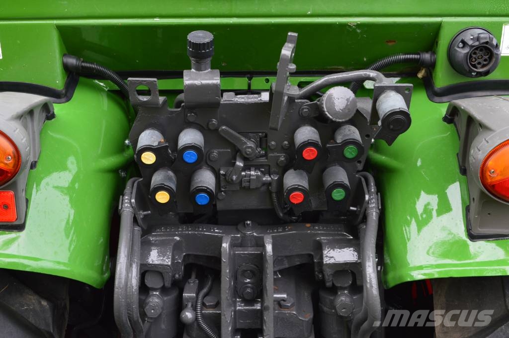Fendt 210V Vario Profi Smalspoor/Fruitteelttractor Tractors
