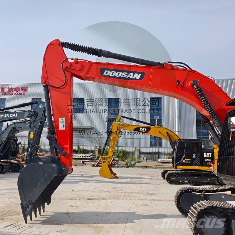 Doosan DX 225 履帶式 挖土機/掘鑿機/挖掘機