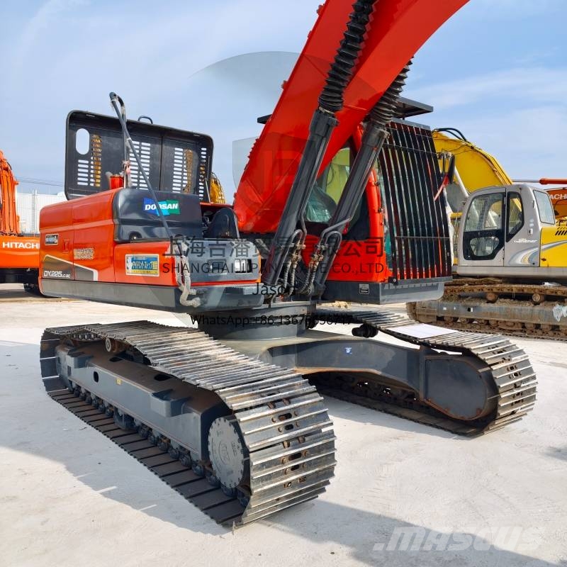 Doosan DX 225 履帶式 挖土機/掘鑿機/挖掘機