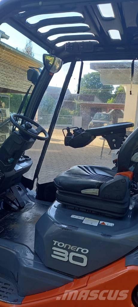 Toyota 02-8 FDF 30, Triplex, Freihub, Wartungsvertrag Camiones diesel