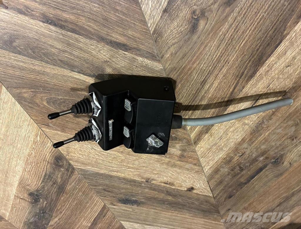 Attachment for mounting plows Snow groomers